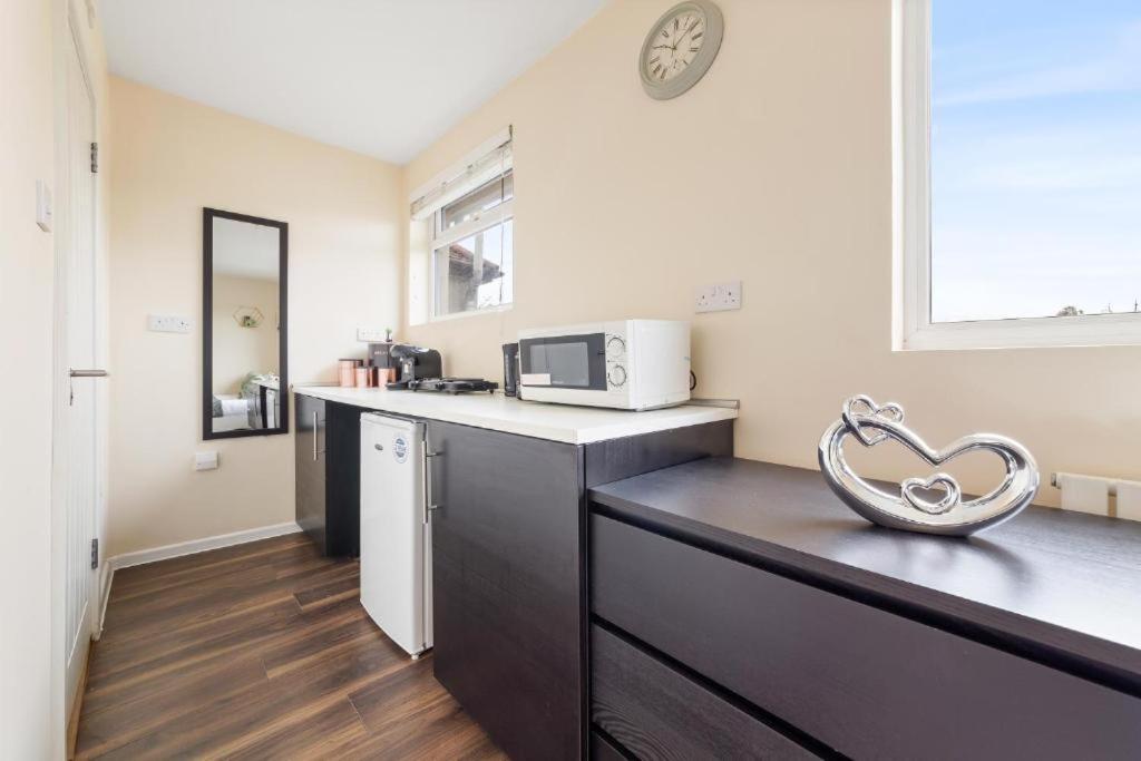 Twickenham Homes Isleworth Exteriör bild
